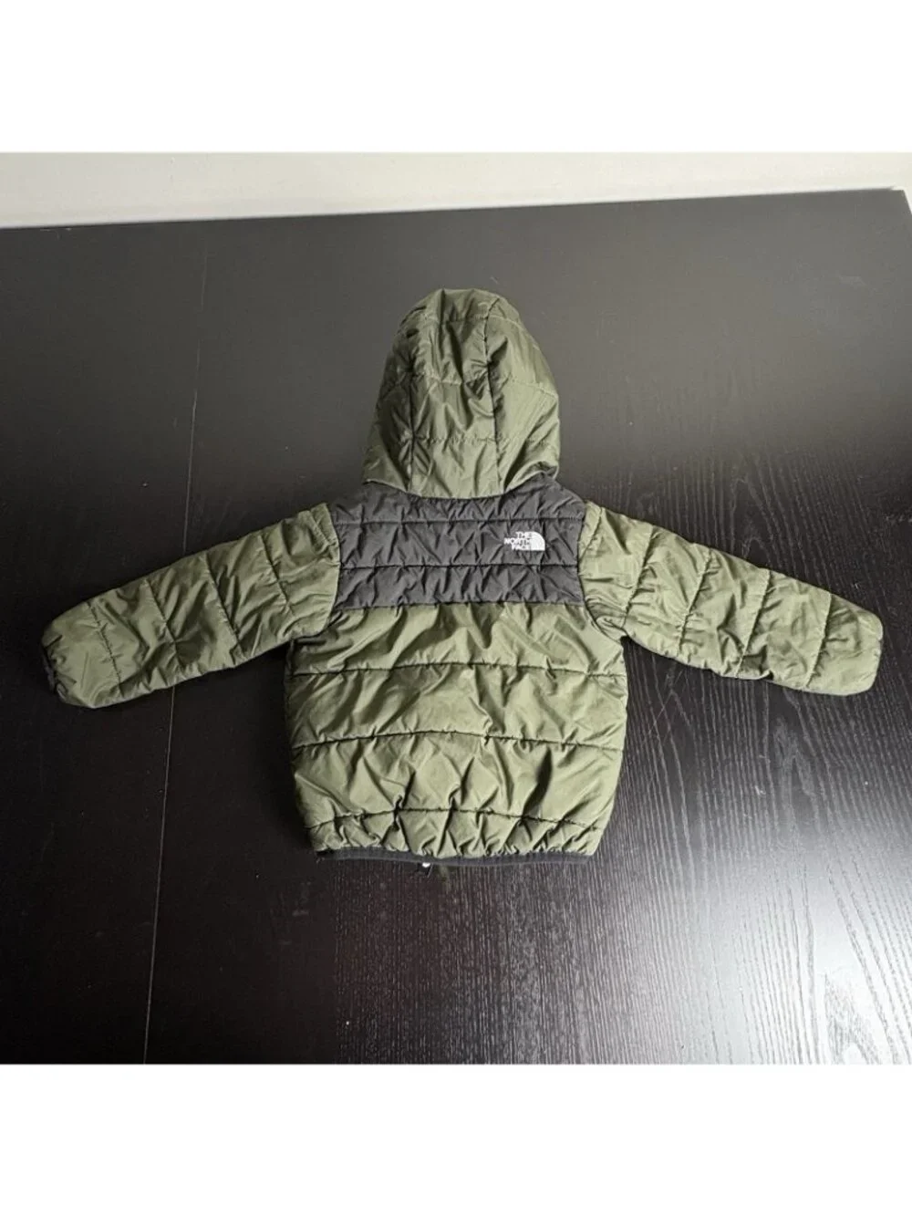 THE NORTH FACE Toddler Boy 2T Reversible Perrito Puffer Jacket Green/Black Camo